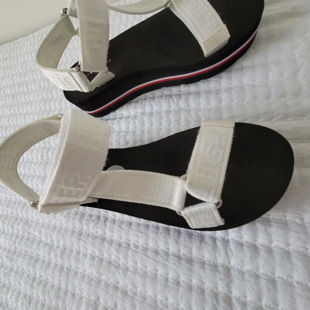 COPY - Tommy Hilfiger Velcro Sandals - White size 7 - Picture 14 of 16